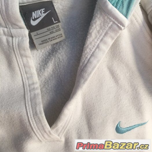 Bílá mikina nike