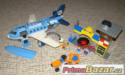 Lego Duplo Letadla, Vrtulníky a Letiště