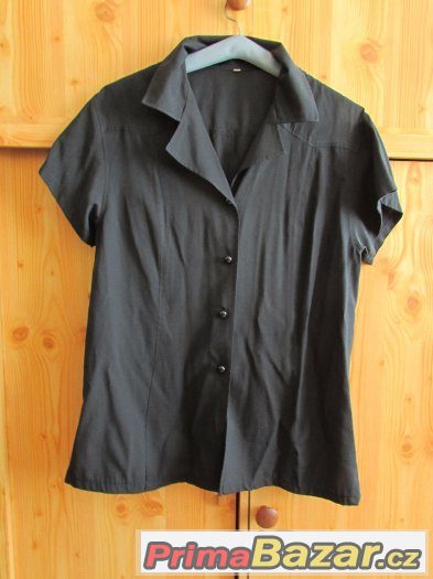 Dámská černá košile s kr. rukávem na knoflíky, vel. cca XL