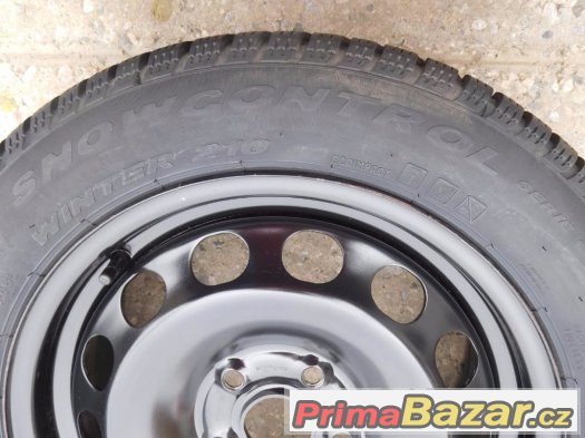 Škoda, VW 5x112 ET50 205/55/16 - zánovní zimní sada Škoda, VW 5x112 ET50 205/55/16 - zánovní zimní sada