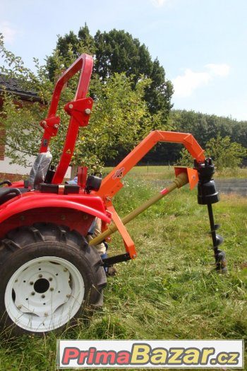 Zemní vrták, půdní vrták CR-12 za traktor, jamkovač