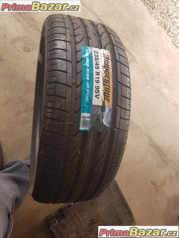 1x nová, nepoužitá pneu Bridgestone Dueler H/P Sport 235/45 r19 95V