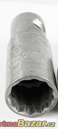 nástrčný klíč 21mm na zapalovací svíčky nástrčný klíč 21mm na zapalovací svíčky
