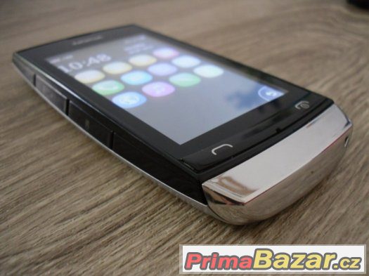 Nokia Asha 305,Dual sim,slot na microSD,2MPx foto,top stav