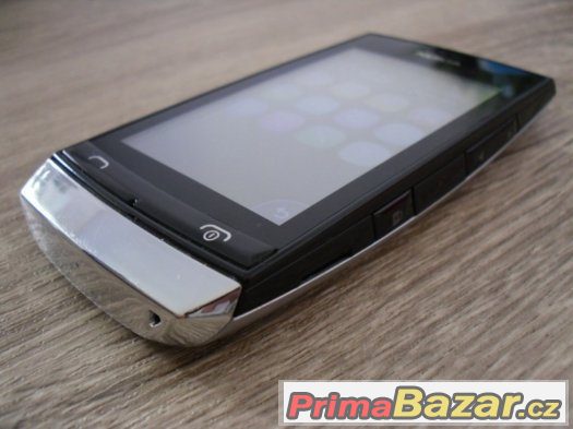 Nokia Asha 305,Dual sim,slot na microSD,2MPx foto,top stav