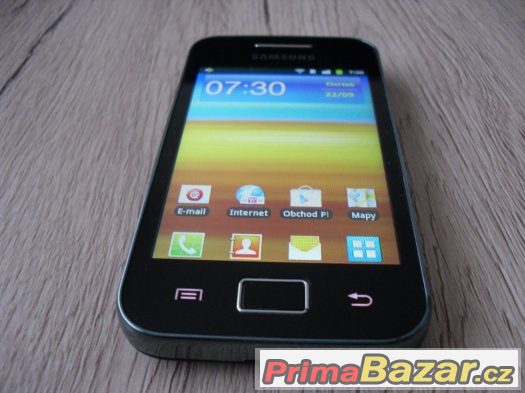 Samsung Galaxy Ace,Android,5MPx foto,slot microSD,top stav