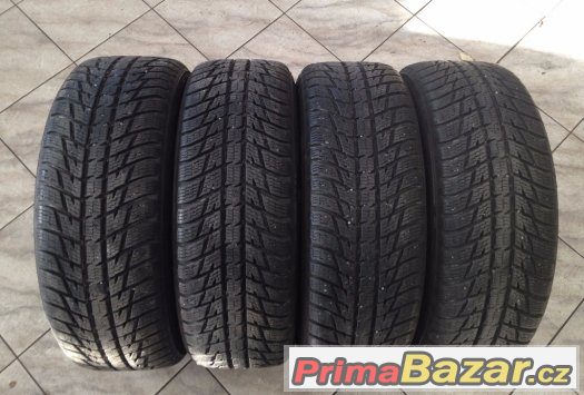 Zimní pneu Nokian WR SUV3 - 225 60 17 , skoro nové 8mm