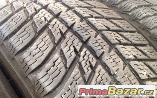 Zimní pneu Nokian WR SUV3 - 225 60 17 , skoro nové 8mm