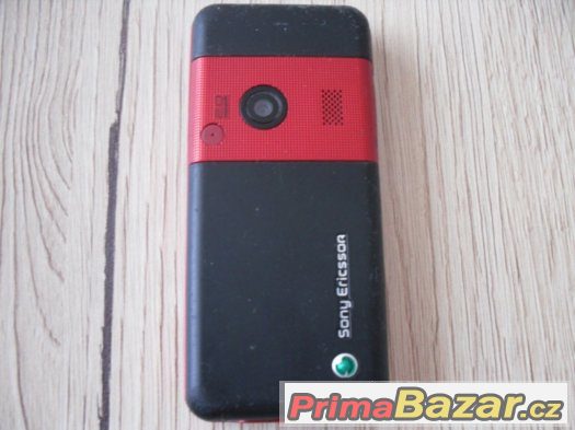 Sony Ericsson K530i,2MPx foto,Bluetooth, perfektní stav.
