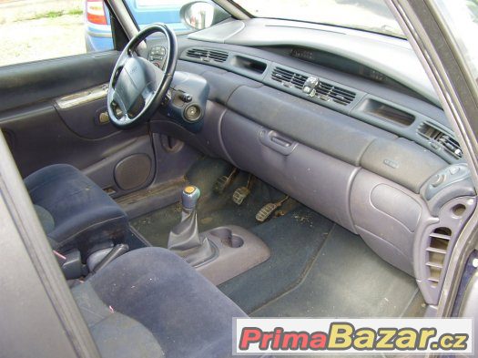 Prodám Renault Grand Espace r.v. 1999 7 míst NAFTA