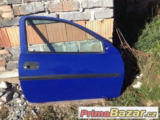 Pravé dveře Opel Corsa B 3dv