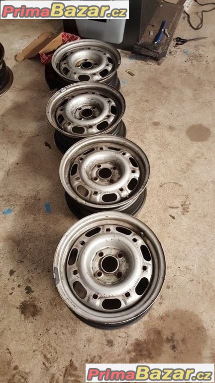 4xplechove disky  VW 4x100 6jx14 et38 c.d.357.601.025A/B  r14