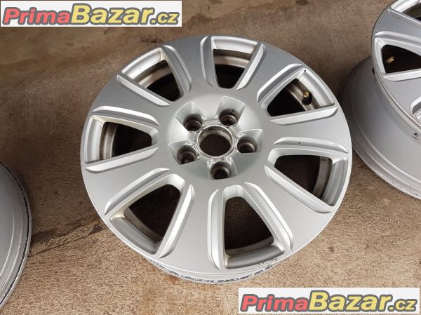 sada Audi VW 8U0601025 5x112 6.5jx16 et33                         r16