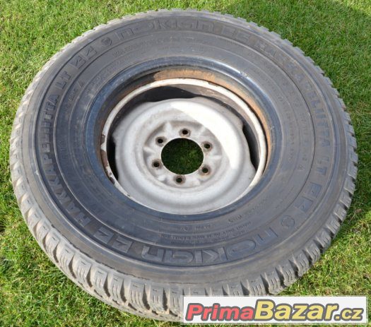 Zimní pneu NOKIAN LT 265/75 R16