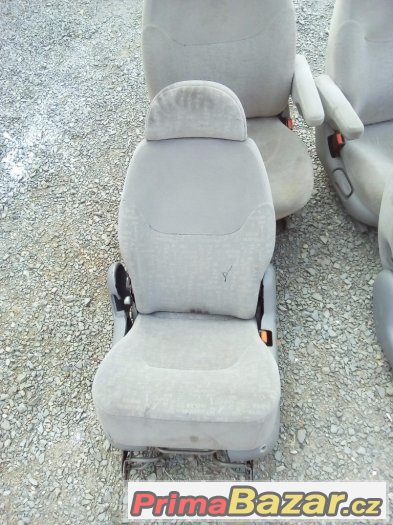 P: sedačky VW Sharan 97