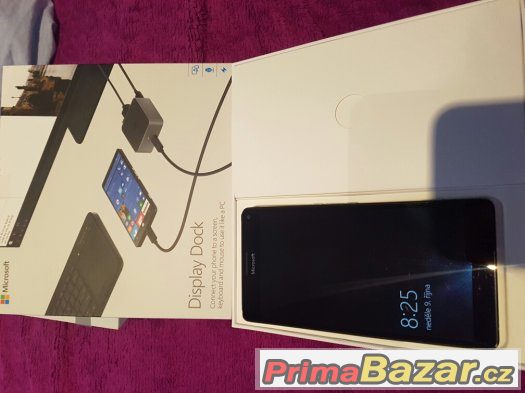 Microsoft Lumia 950 xl + display dock Microsoft Lumia 950 xl + display dock