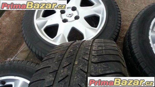 Renault Momo 4x100   pneu 195/60  r15