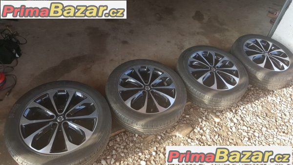 Nissan 40300 JD18C 5x114.3 6.5jx18 et40