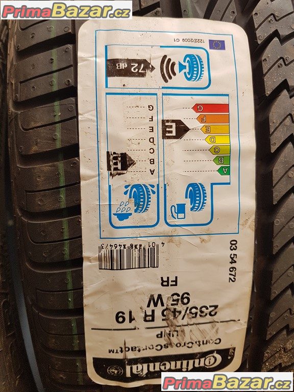 2x nove nepouzite pneu Continental  Cross Contact 235/45 r19 95W dot0814