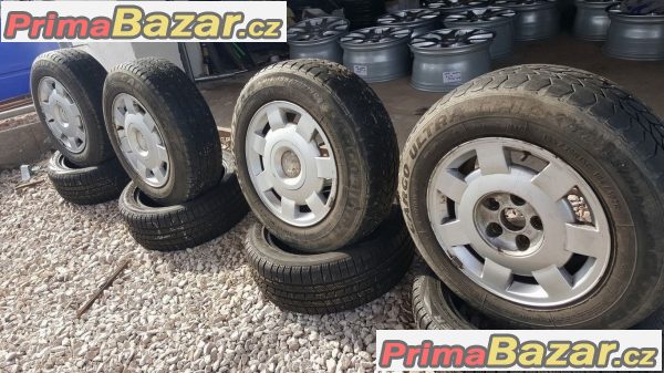 Volkswagen T4 7D0601025 pneu Good Year G26 195/70 r15C 104/102R