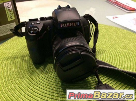 Fujifilm - finepix HS30 EXR