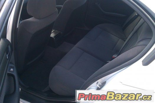 BMW 318i  r.:2000 sedan – fotografie 4