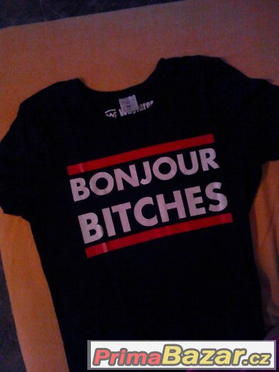 bonjour-bitches-tricko-z-wayfarer