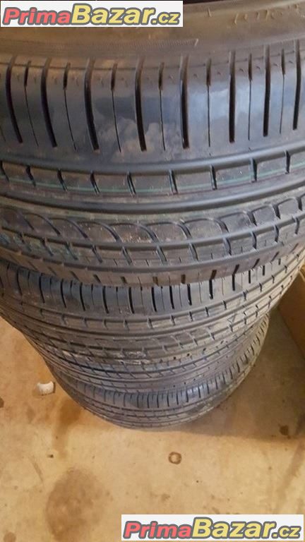 4x nové, nepoužité Pirelli P Zero Rosso 275/40 r20