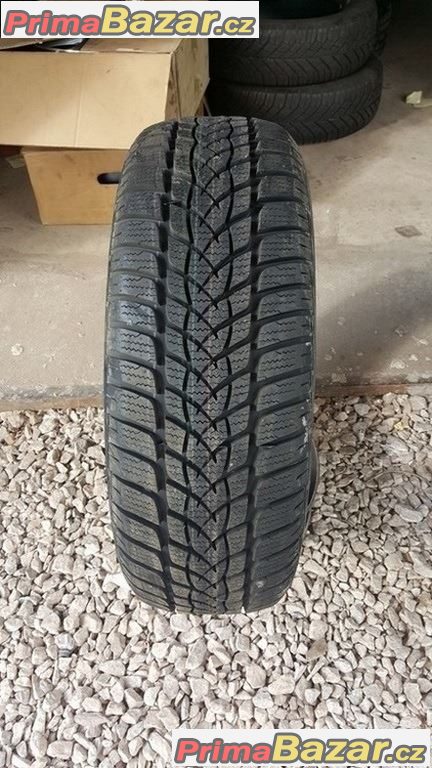 1xnova pneu Goodyear UltraGrip Performance 215/60 r17 96H