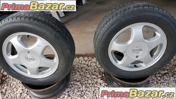 GM 4x100 6jx15 et49 pneu Toyo 195/65 r1