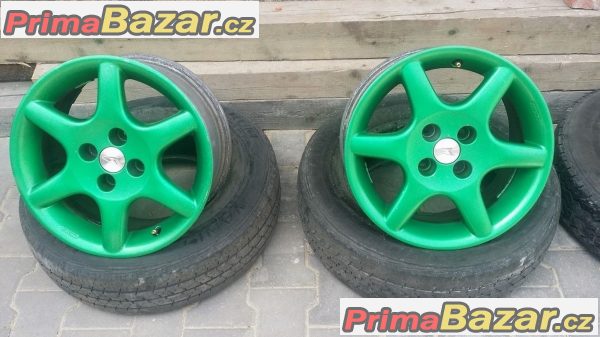 O.Z Daihatsu 4x100 7jx15 et37 r15