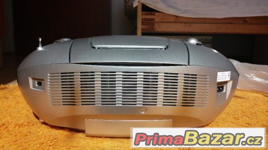 Radiomagnetofon GRUNDIG – fotografie 4