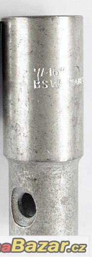nástrčný klíč 21mm na zapalovací svíčky nástrčný klíč 21mm na zapalovací svíčky