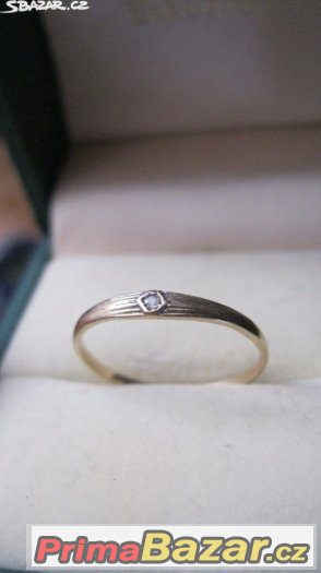 Elegantni starozitny briliantovy damsky prsten ve puncovane