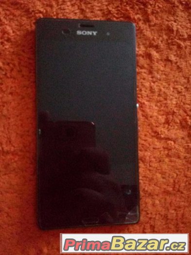 Sony Xperia Z3 black v zaruce a s bohatym prislusenstvim