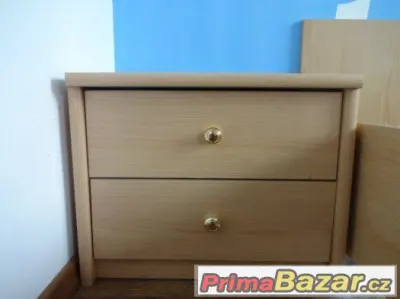 NOČNÍ STOLKY