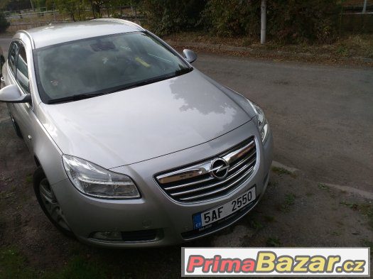 Opel Insignia 2.0 CDTi 2011