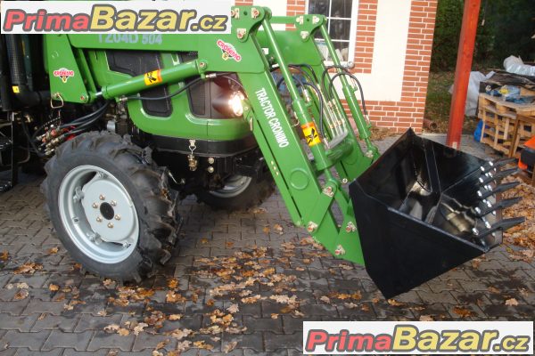 Kabinový traktor s čelním nakladačem ZOOMLION 504