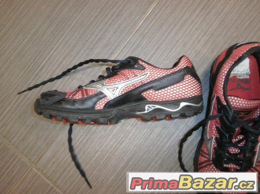 Boty bezecke Mizuno X10 - vel. 42