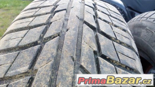 Prodám 2 pneu 195/65 R14 BARUM BRAVURA