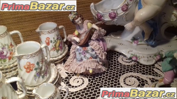 Nabízím starožitné sošky a porcelán