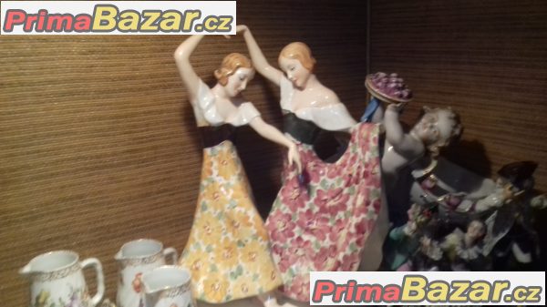 Nabízím starožitné sošky a porcelán