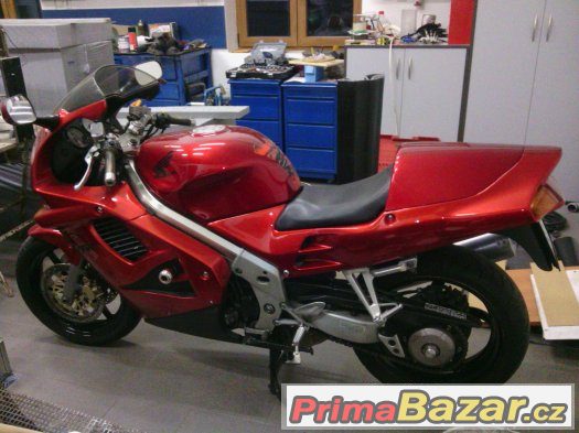 honda-vfr-750-rc-36-r-v-97-top-stav-mozna-vymena