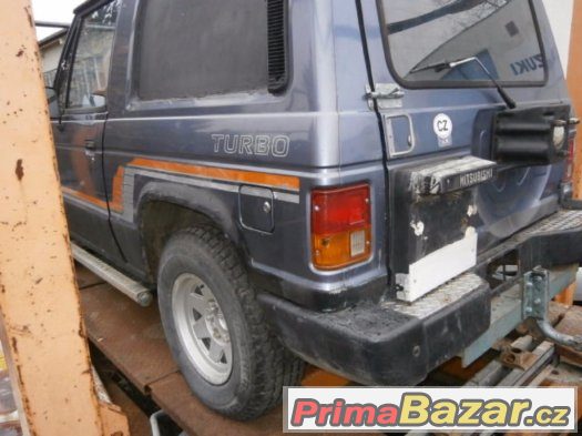 MITSUBISHI PAJERO