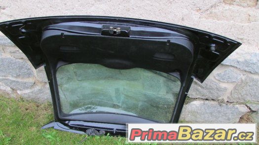 Dveře Ford Focus I. hatchback,černá metalíza Dveře Ford Focus I. hatchback,černá metalíza