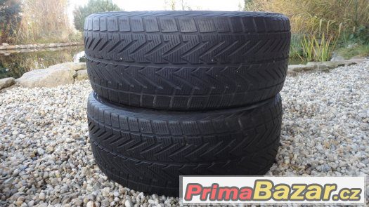 2x zimní pneumatiky Vredestein 255/45/R19 104V