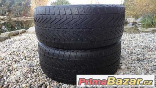 2x zimní pneumatiky Vredestein 225/40/R18 92W