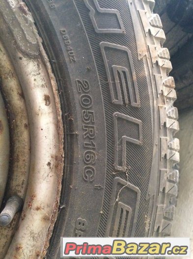 MB Vito celoroční pneu s disky