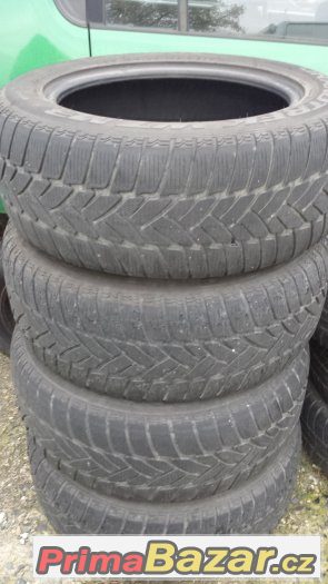 Zimní pneu 255/55 R 18 Dunlop GrandTrek na dojetí