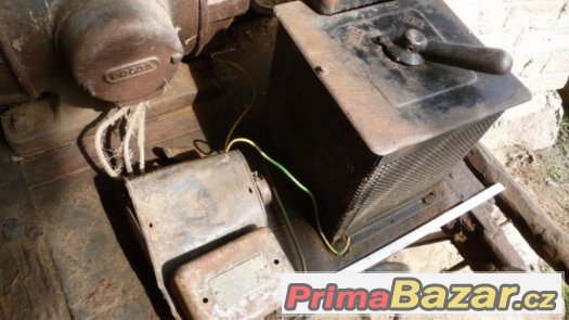 PRAGA,historický stabilní elektromotor PRAGA,historický stabilní elektromotor